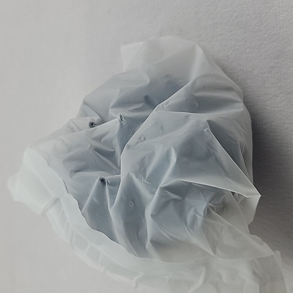 NWT Carpe sweat absorbing scalp powder, serum, applicator massager and bag - Picture 6 of 6